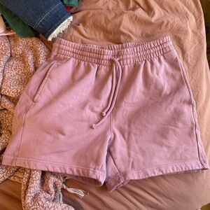 ARITZIA TNA SHORTS